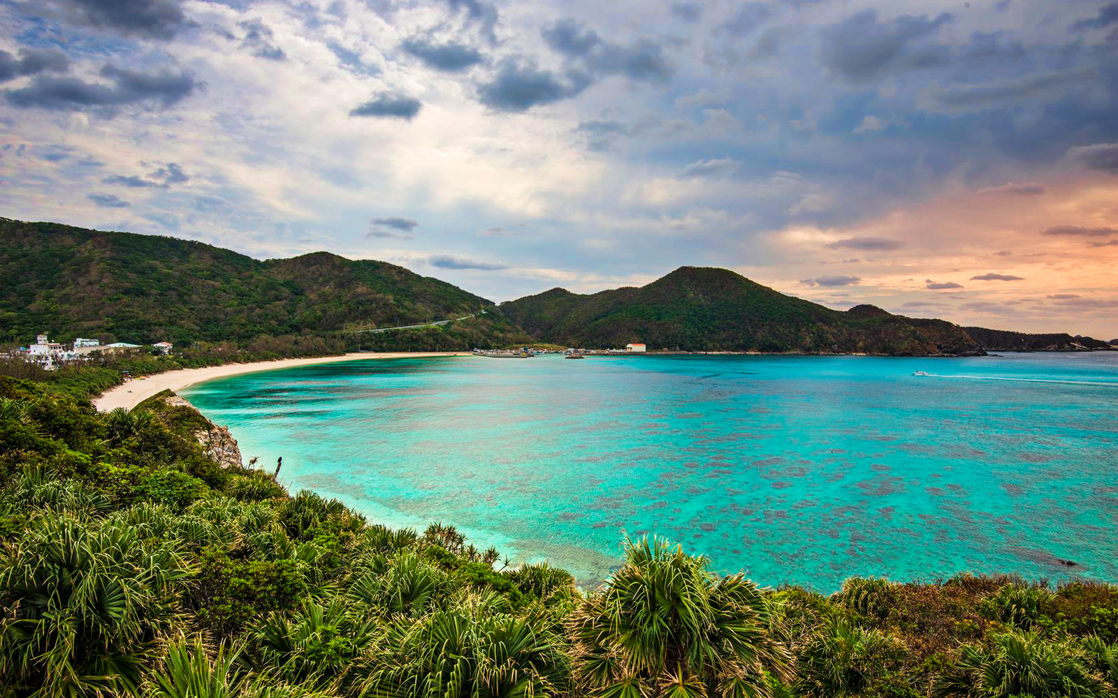 Aharen Beach - Japan