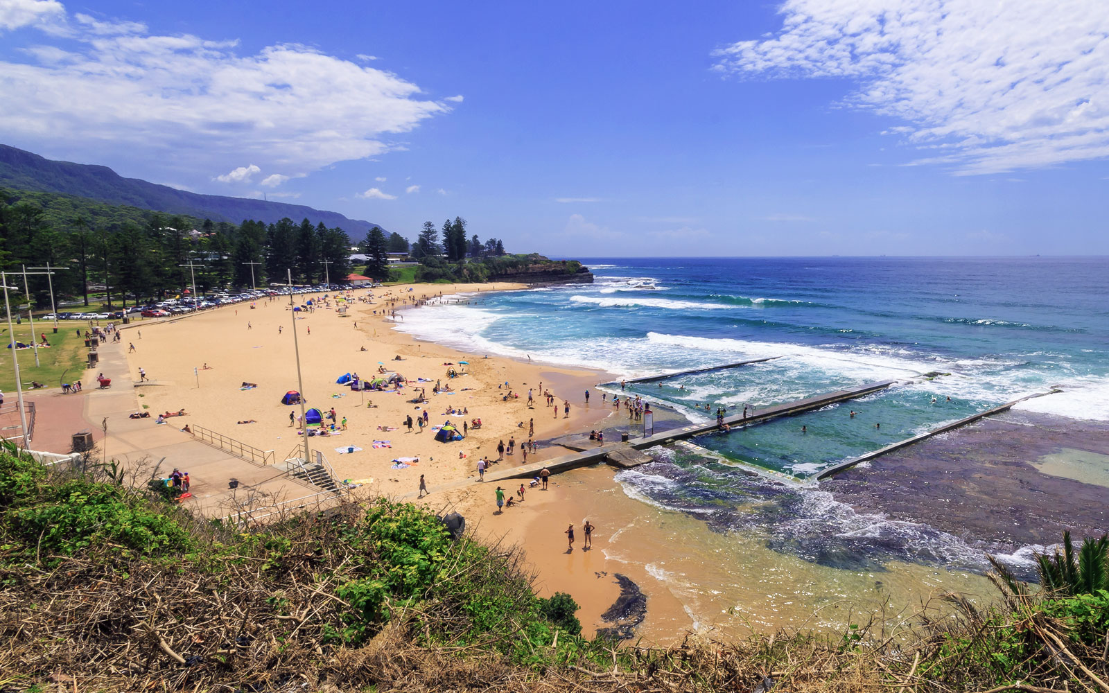 Austinmer Beach / New South Wales / Australia // World Beach Guide