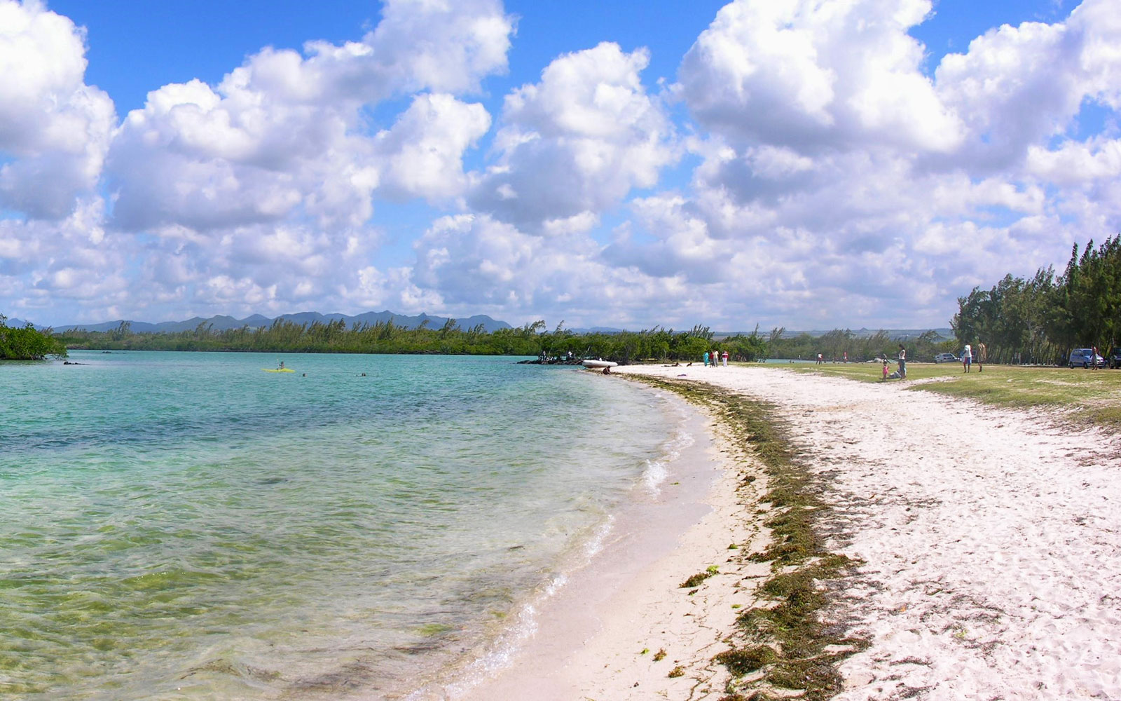 Bras d'Eau Beach / Mauritius // World Beach Guide