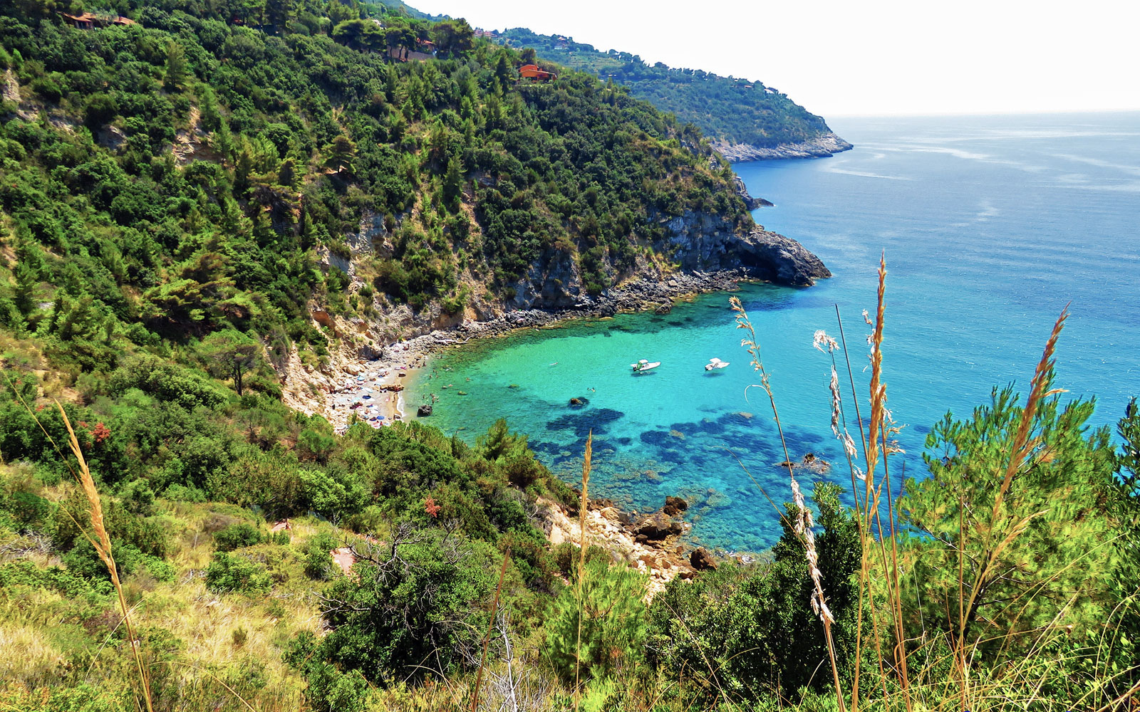 Cala del Gesso / Tuscany / Italy // World Beach Guide Cala del Gesso / Tuscany / Italy // World Beach Guide