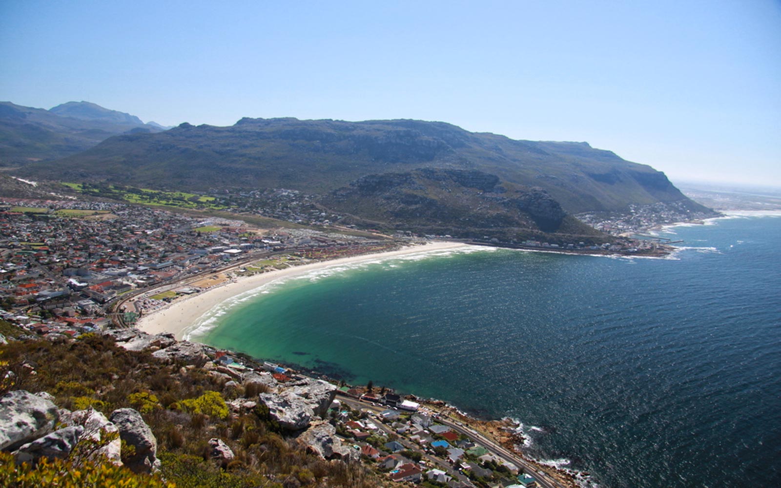 Fish Hoek Beach / Western Cape / South Africa // World Beach Guide
