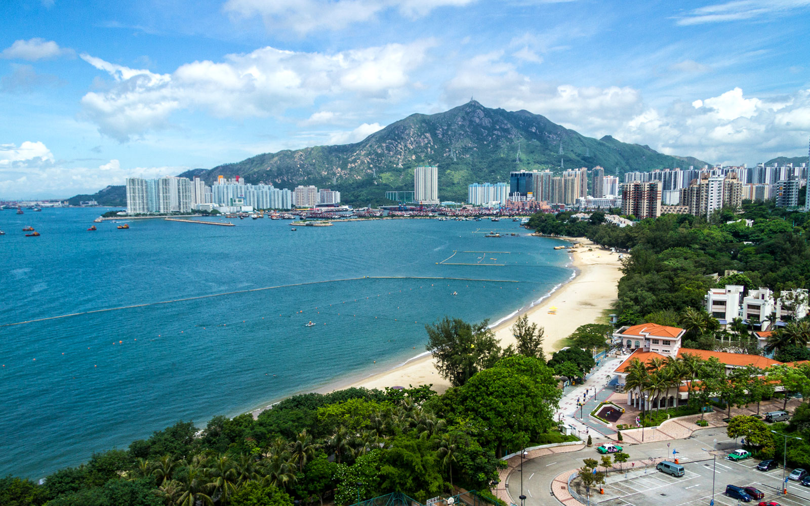 Golden Beach - Hong Kong