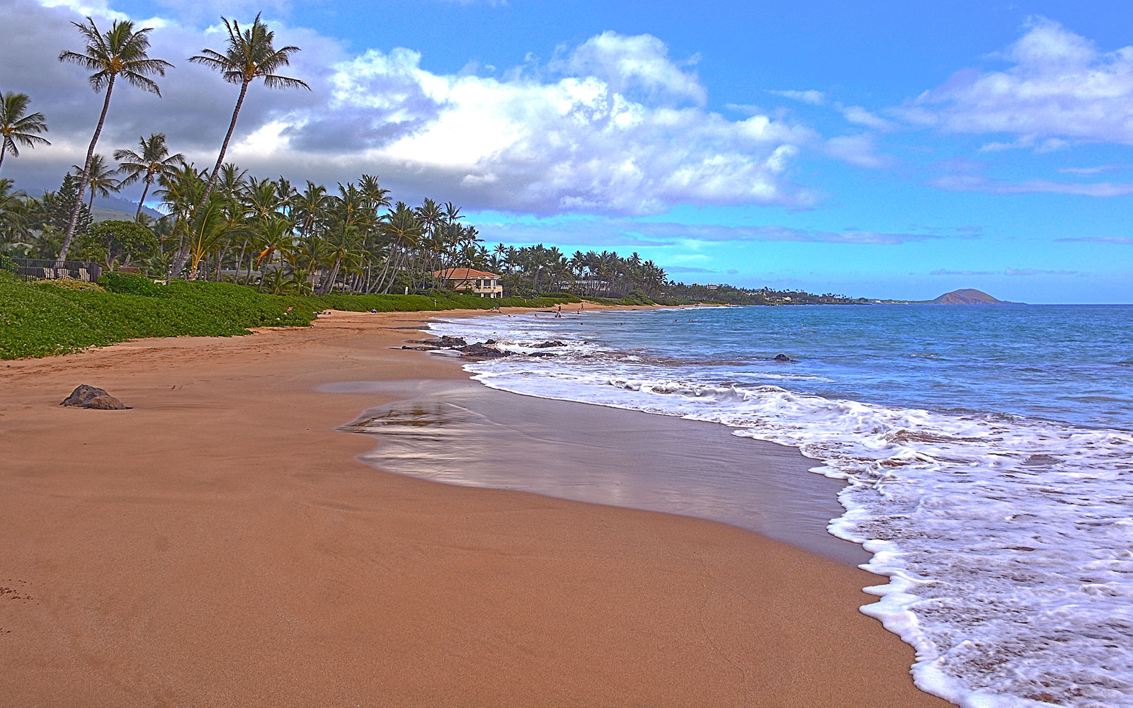 Keawakapu Beach / Maui / Hawaii // World Beach Guide