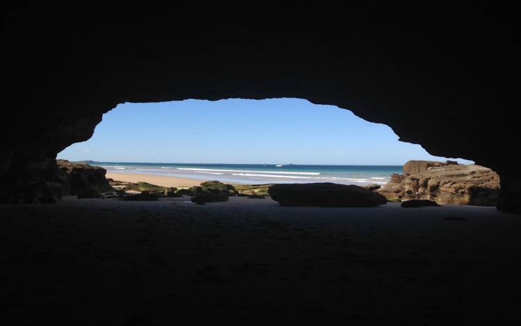 Caves Beach