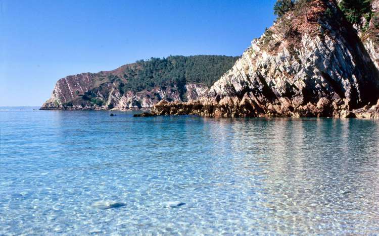 Plage de L'ile Vierge - France