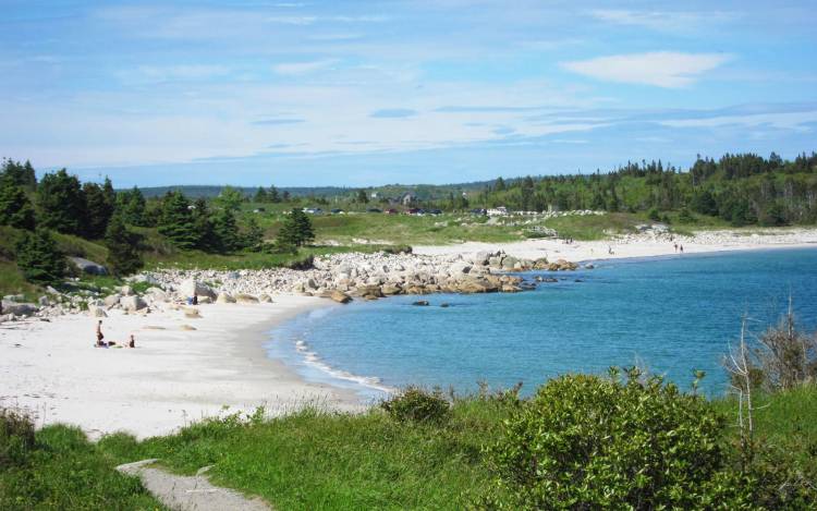 Crystal Crescent Beach