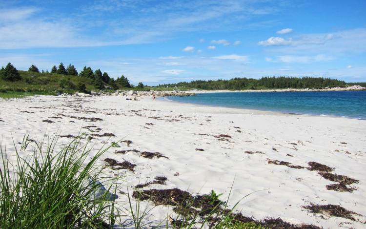 Crystal Crescent Beach - Canada