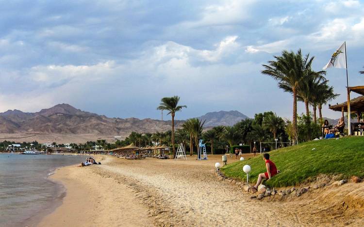 Dahab Beach / Red Sea / Egypt // World Beach Guide