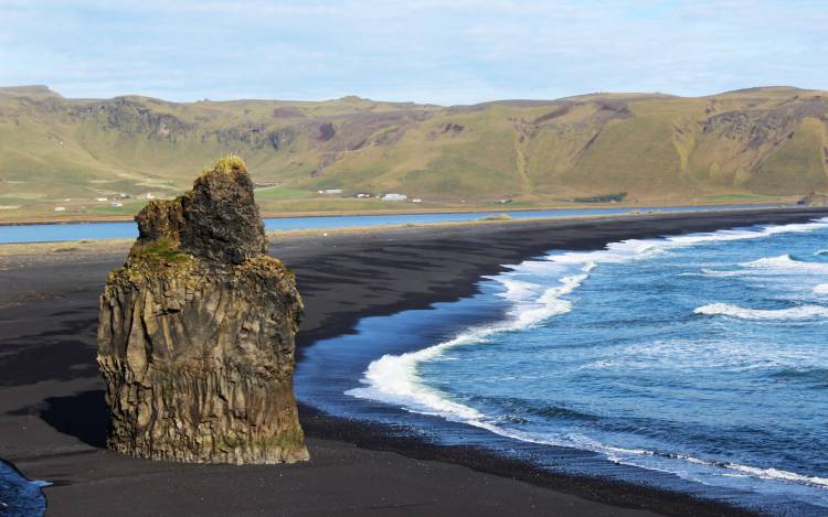 Dyrhólaey Beach - Iceland