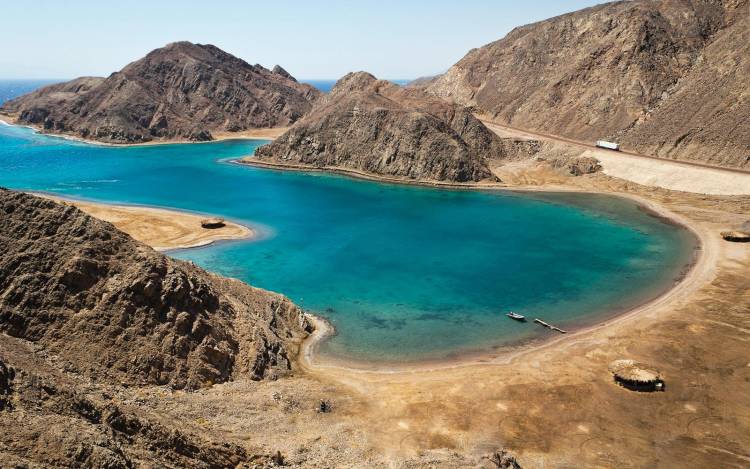 Fjord Bay, Taba