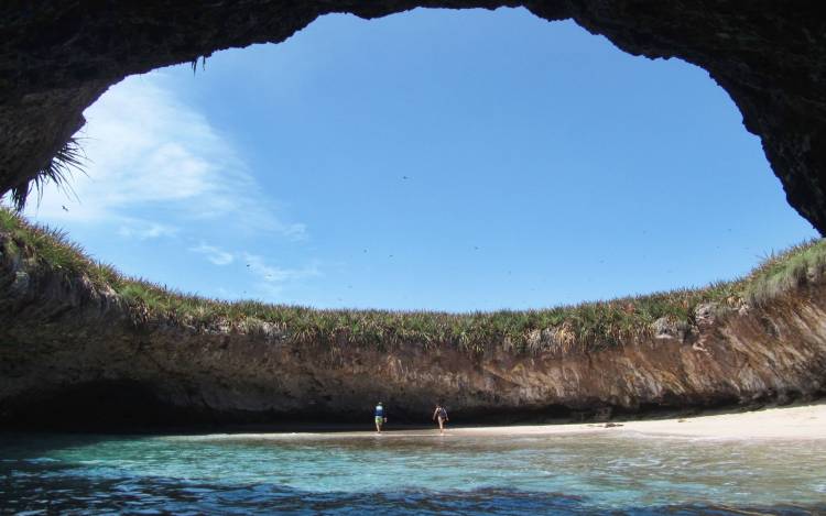 Hidden Beach - Mexico