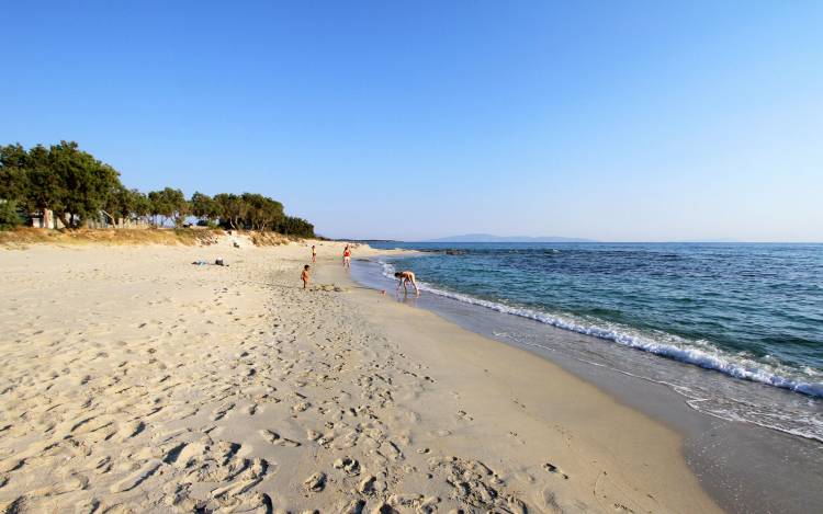 Kastraki Beach