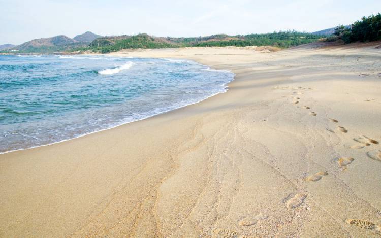 Kotohikihama Beach - Japan