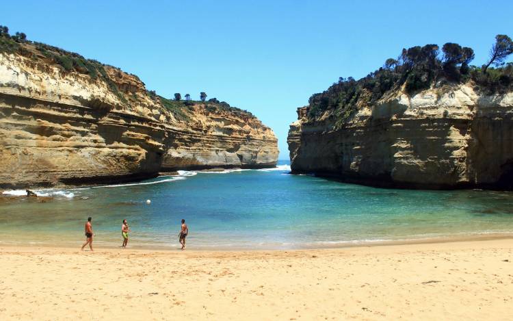 Loch Ard Gorge Beach - Australia