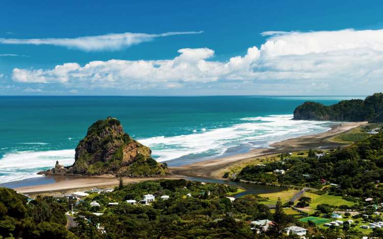Piha Beach New Zealand North Island World Guide Piha Beach New Zealand North Island