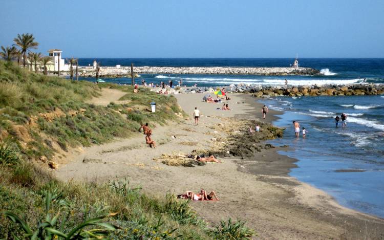 Playa de Artola