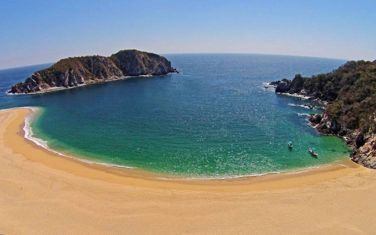 Playa Cacaluta - Mexico