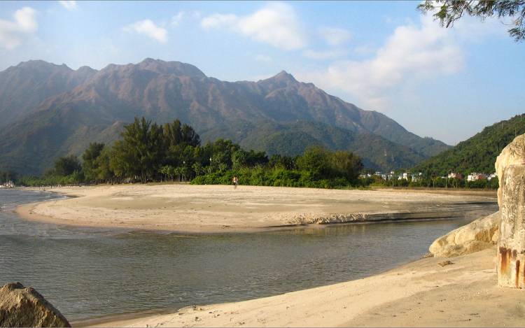 Pui O Beach - Hong Kong