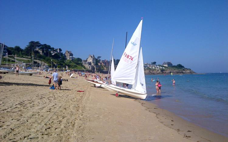 Plage de Saint-Énogat - France