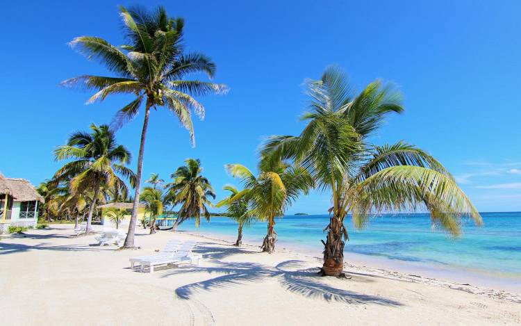 Turneffe Atoll Beach - Belize