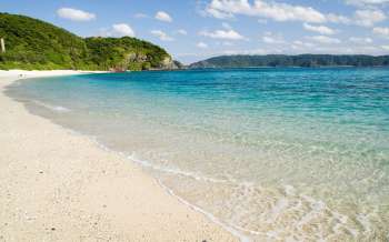 Furuzamami Beach - Japan