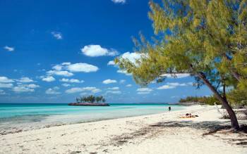 Gaulding Cay Beach - The Caribbean