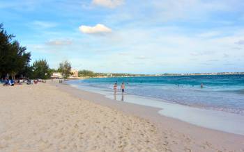 Maxwell Beach - The Caribbean