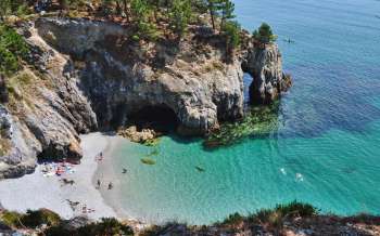 Plage de L'ile Vierge - France