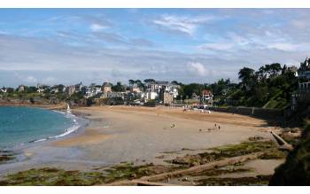 Plage de Saint-Énogat - France