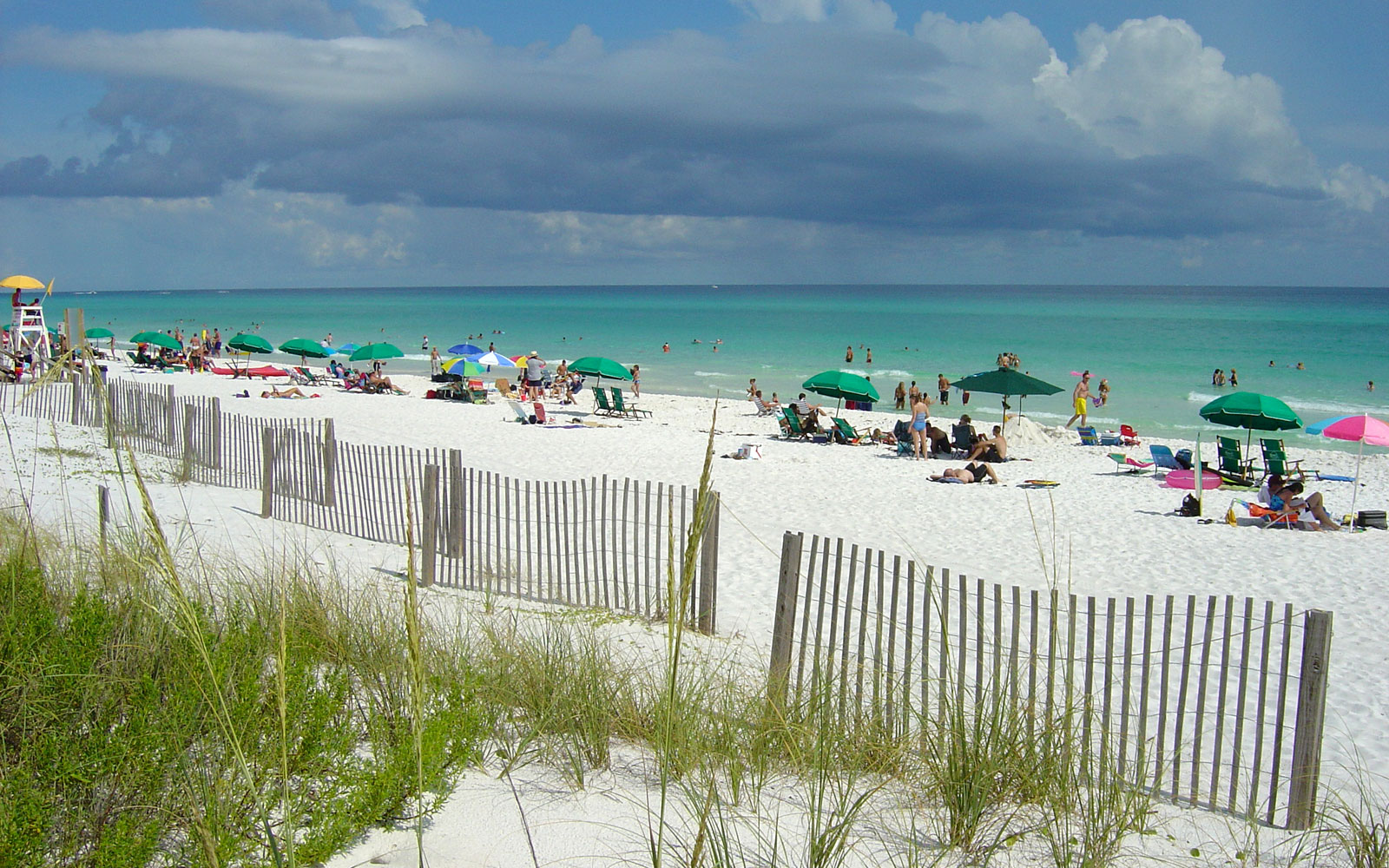 Food In Destin Beach / Margaritaville Restaurant and Retail Destin, FL | The ... - The view from the boat it's surreal and the fireworks at night was the perfec..