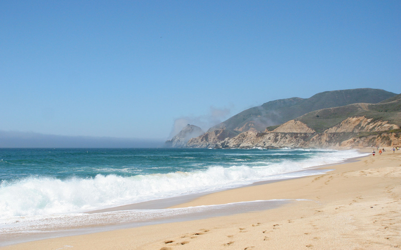 Montara State Beach / Northern California / California // World Beach Guide