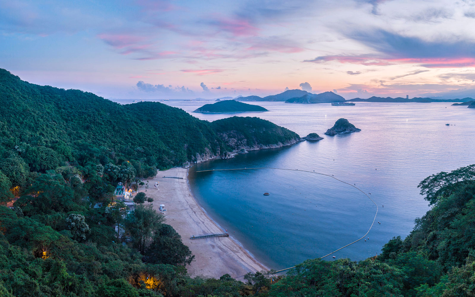 islands to visit in hong kong