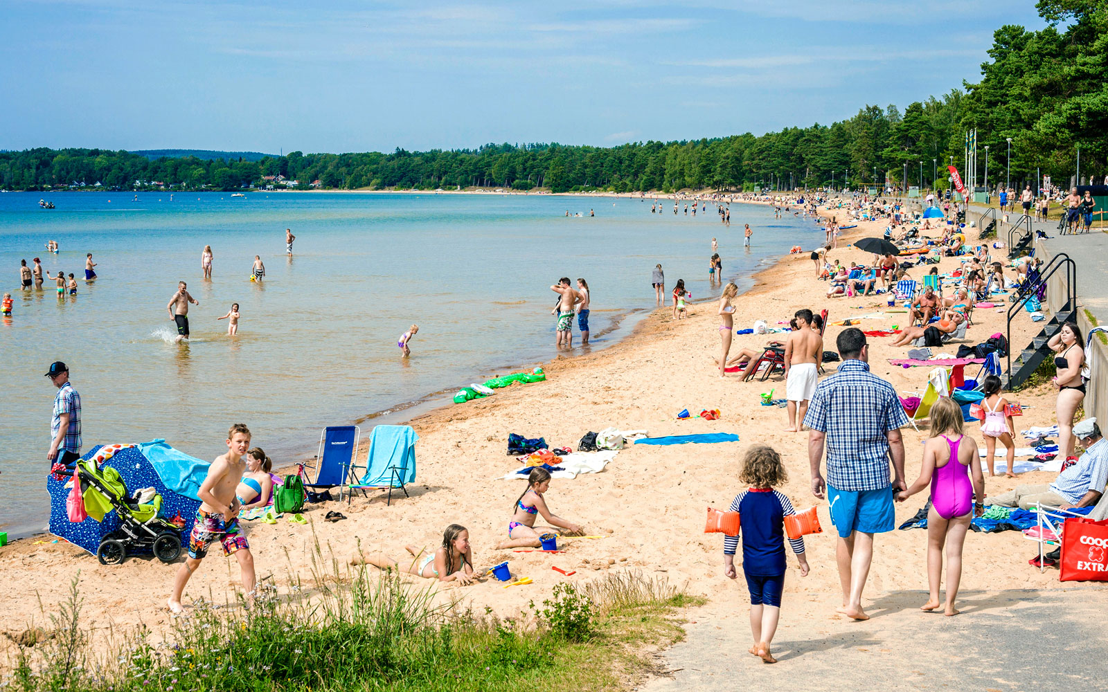 Varamon or (Varamobaden) is a beach located near Motala in Sweden. beaches,beac...